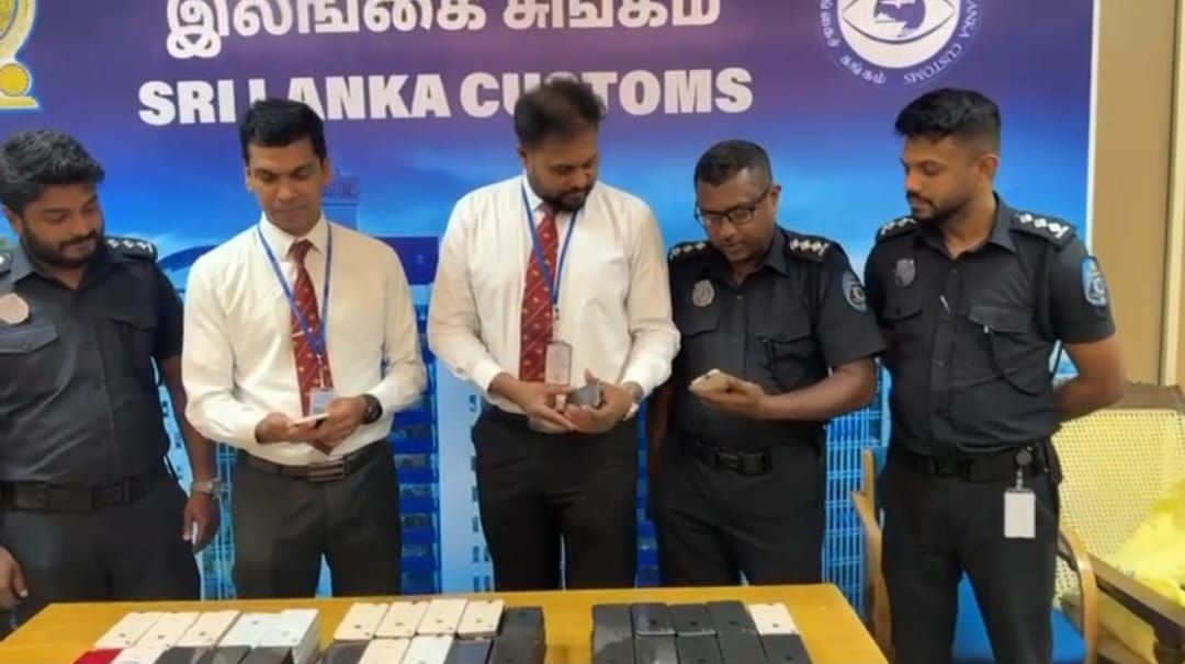 454 ஐபோன்கள்..!