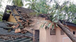 141 வீடுகள் பகுதியளவில் சேதம்!
